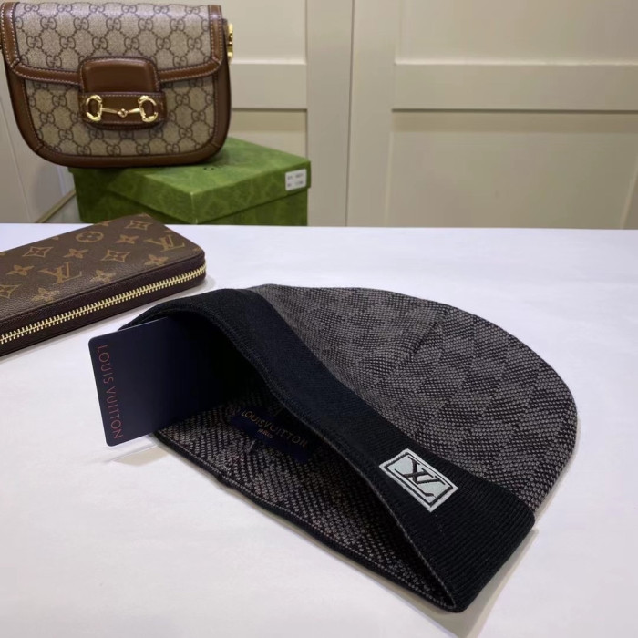 LV hat55