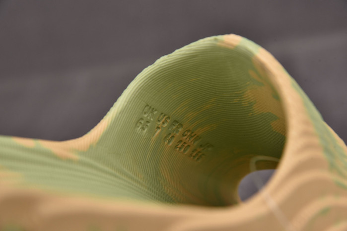  adilette 22 "magic lime" slides gy1597