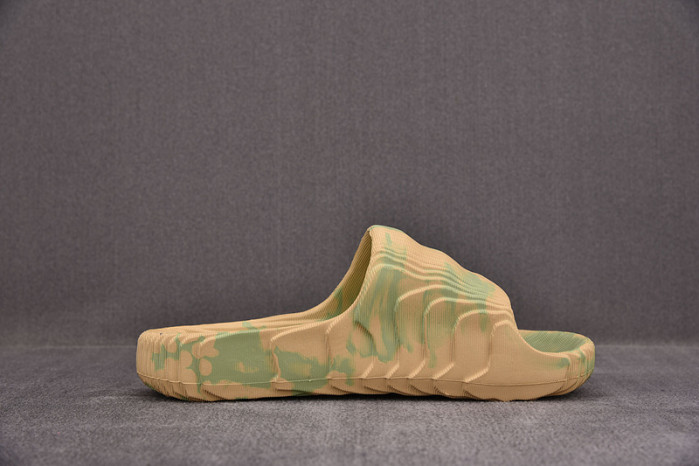  adilette 22 "magic lime" slides gy1597