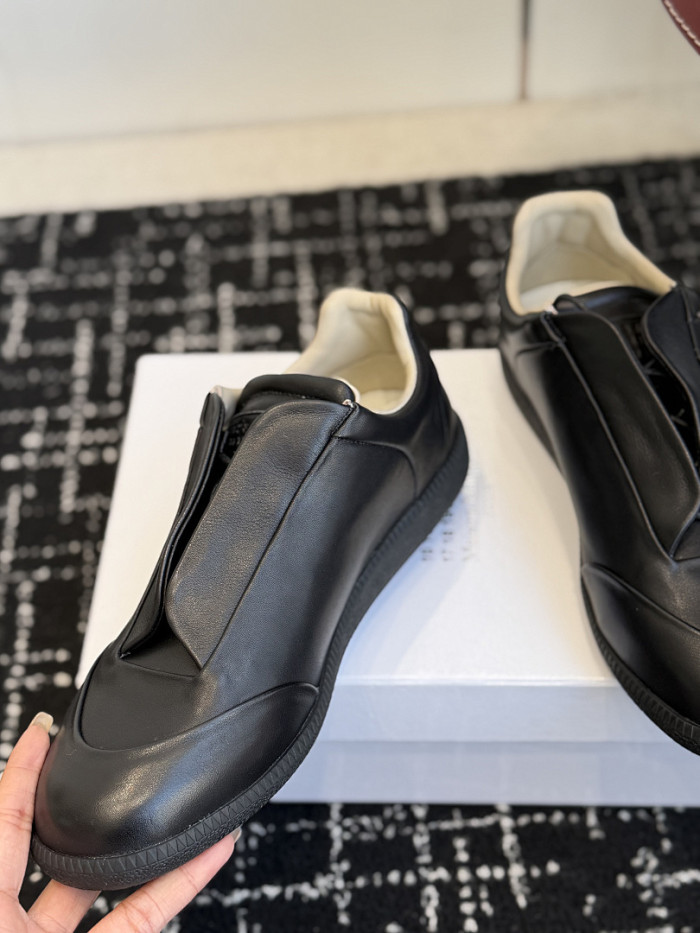 Maison Margiela Sneaker MM000108