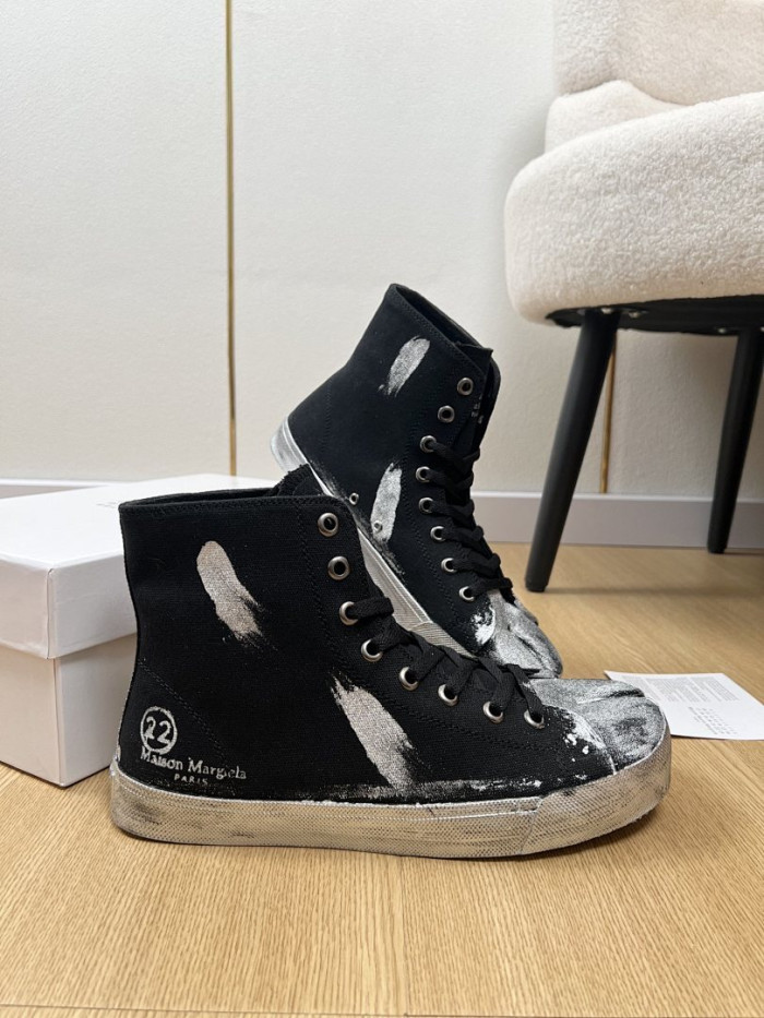 Maison Margiela Sneaker MM000117