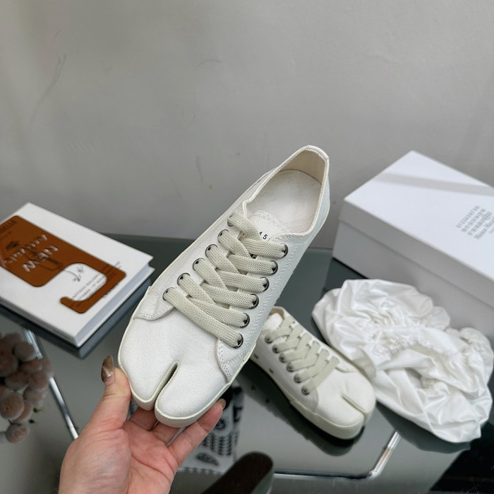Maison Margiela Sneaker MM000126