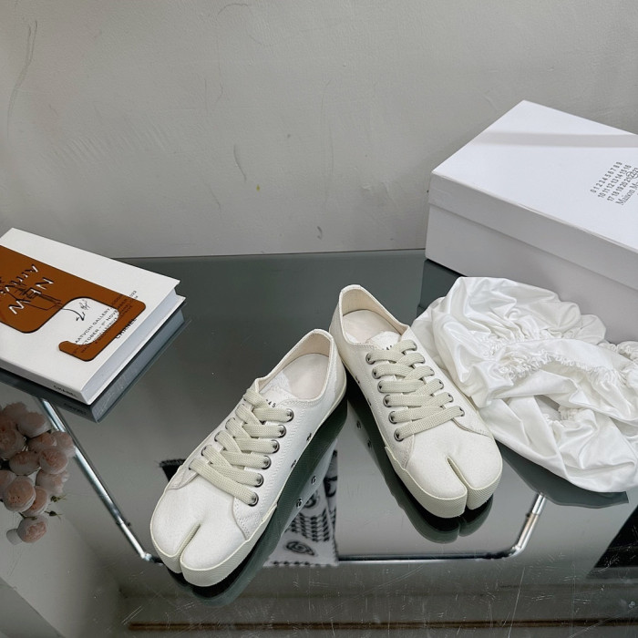 Maison Margiela Sneaker MM000126