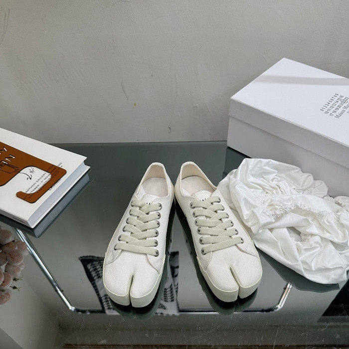 Maison Margiela Sneaker MM000126