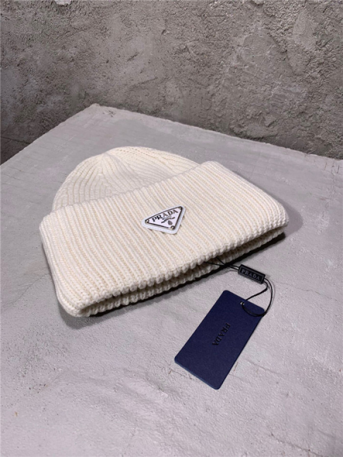 Prad* hat48
