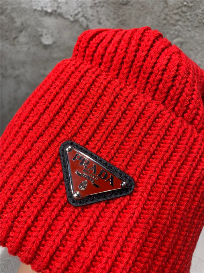 Prad* hat47