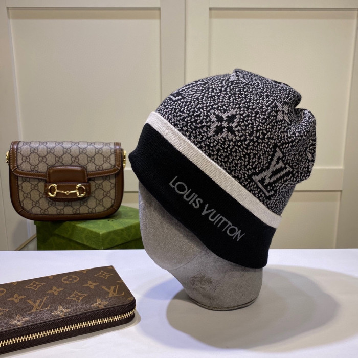 LV hat64