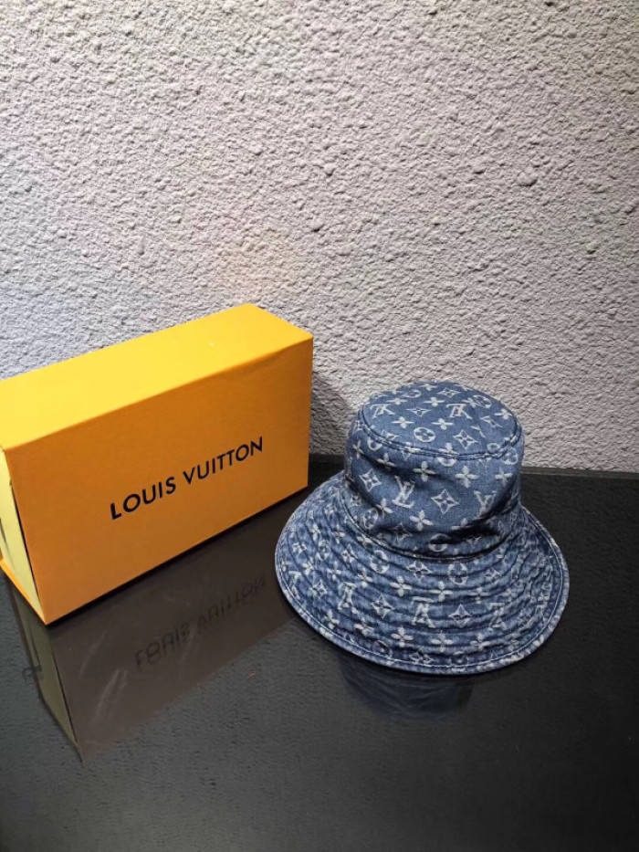 LV CAP33