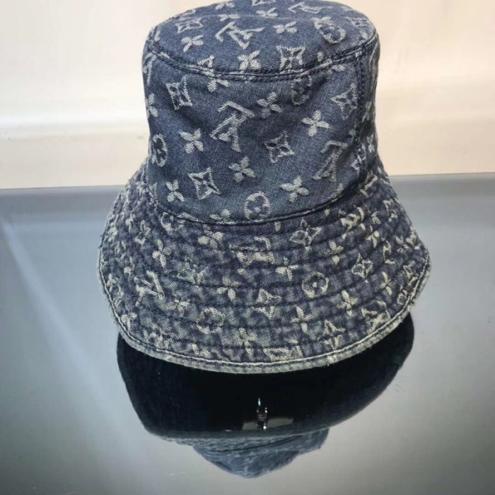 LV CAP33