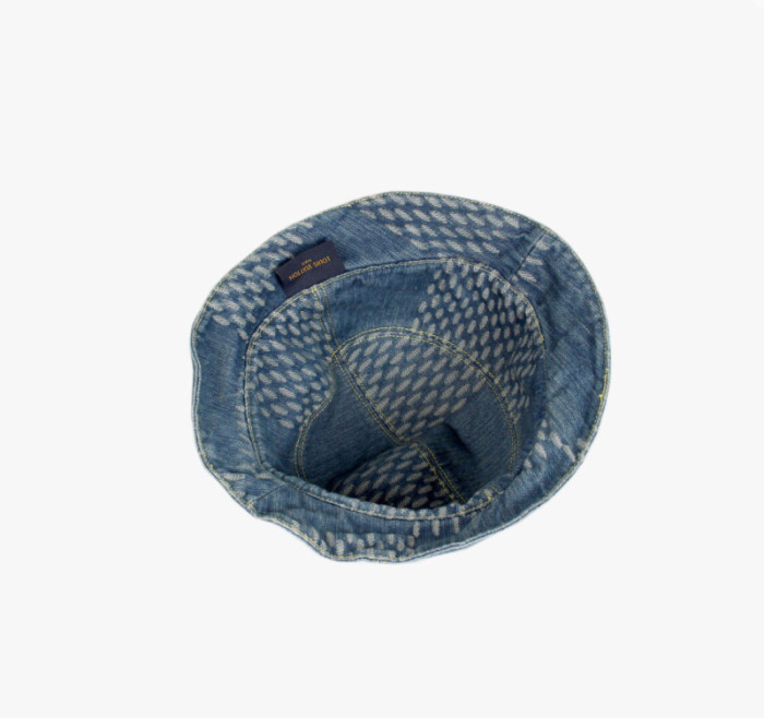 LV CAP36