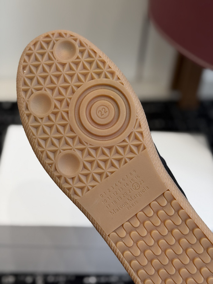 Ma1s0n Marg*e1a Sneaker MM000131