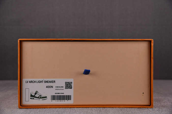 l&v snekaers l0000132