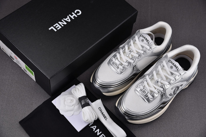 chane* snekaers c000024