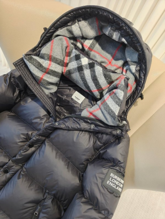 BURBER*Y Down Jacket 56