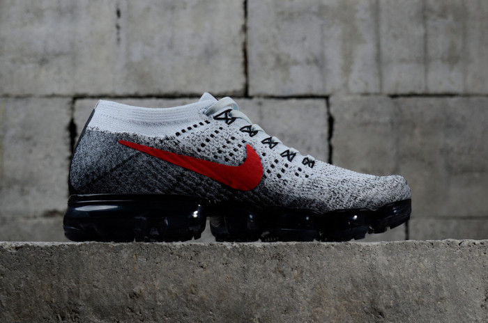 nike vapormax grey red black 849558-020