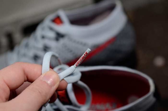 nike vapormax grey red black 849558-020