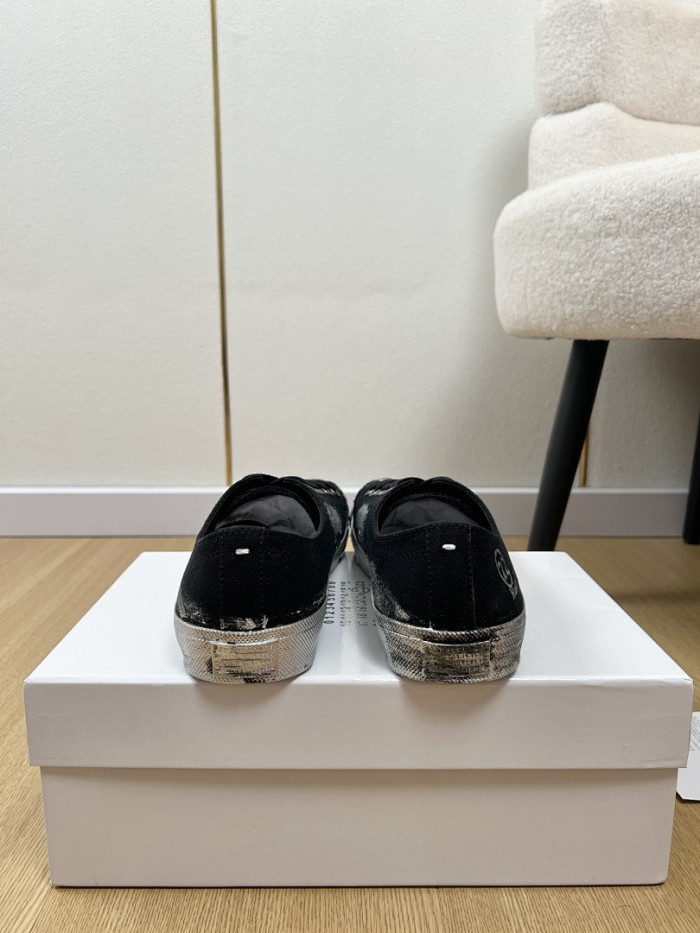 Maison Margiela Sneaker MM000116