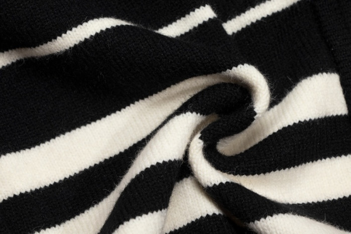 BURBER*Y sweater 69