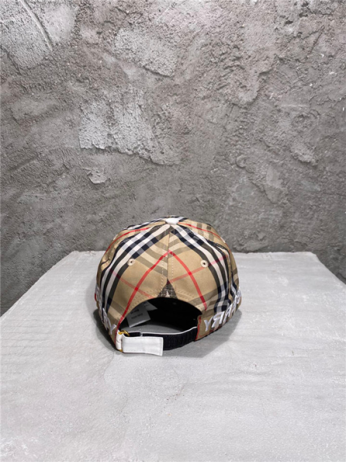 Burber*y CAP70