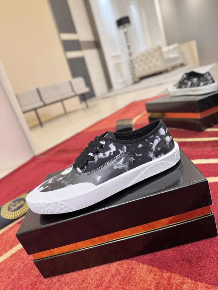 C&L sneakers CL000197