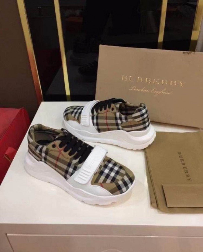 burber*y sneakers b000008