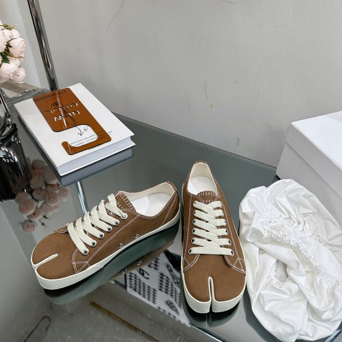 Maison Margiela Sneaker MM000124