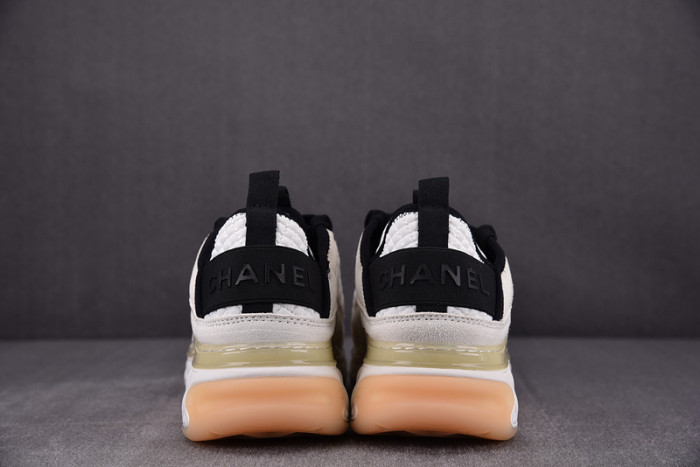 chane* snekaers c000017