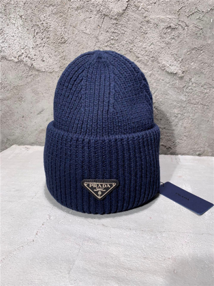 Prad* hat49