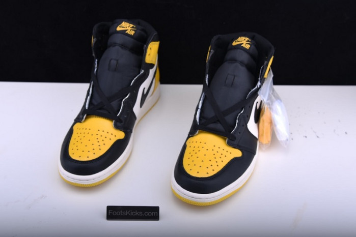 air jordan 1 yellow toe ar1020-700