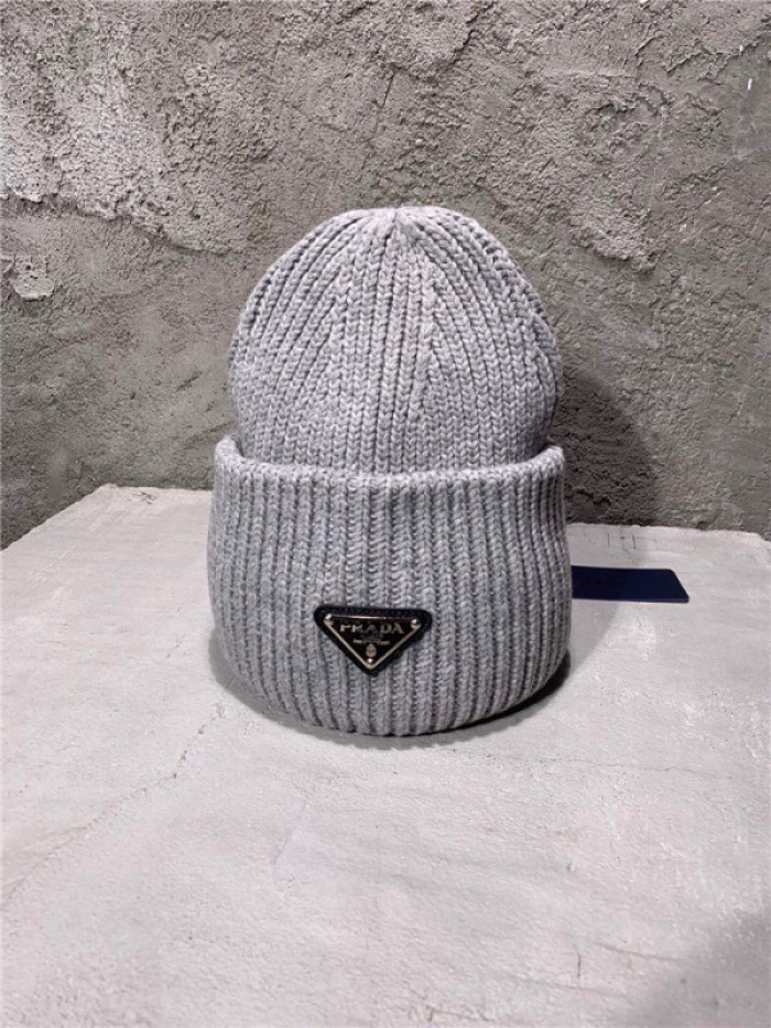 Prad* hat45