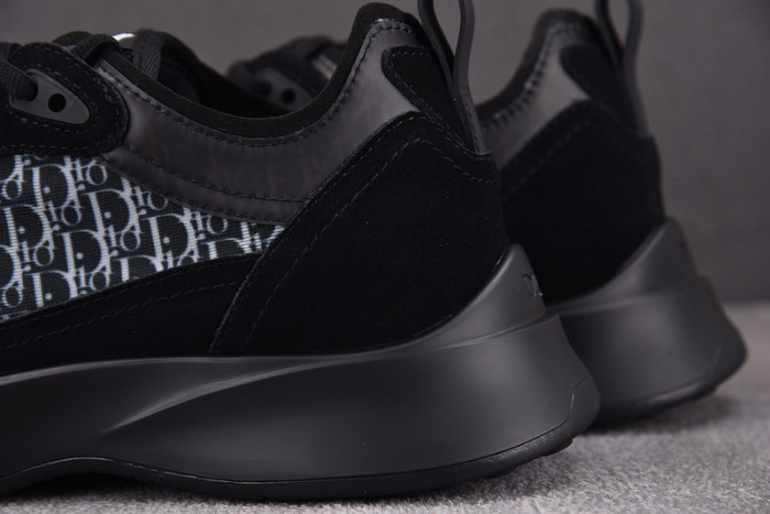 D1OR SNEAKERS B25 T0000-230