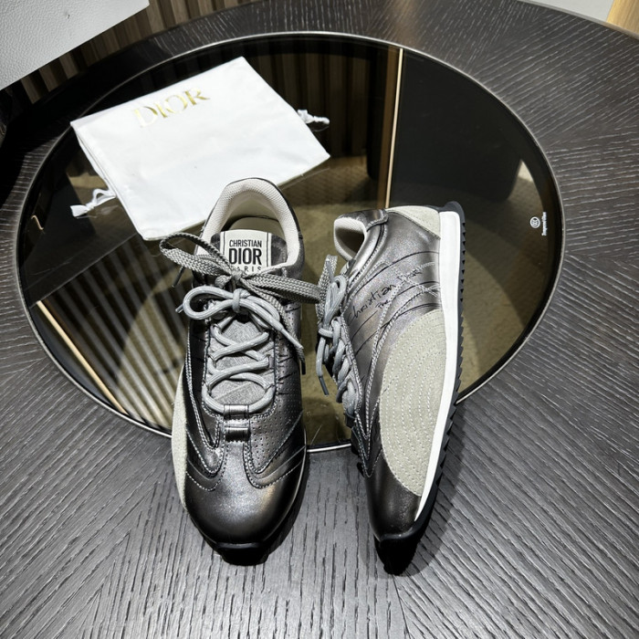 D1OR SNEAKERS T0000-233