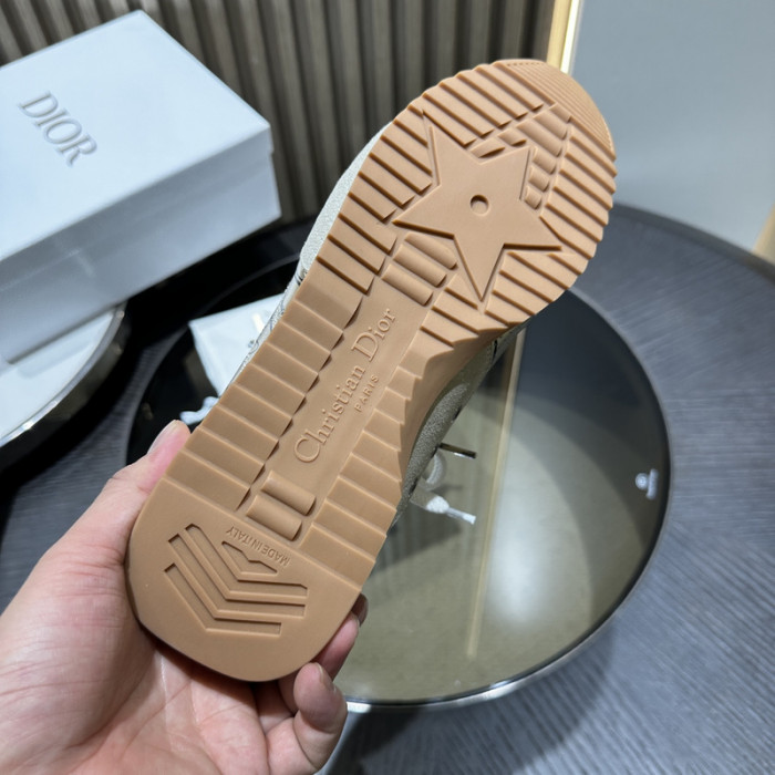 D1OR SNEAKERS T0000-232