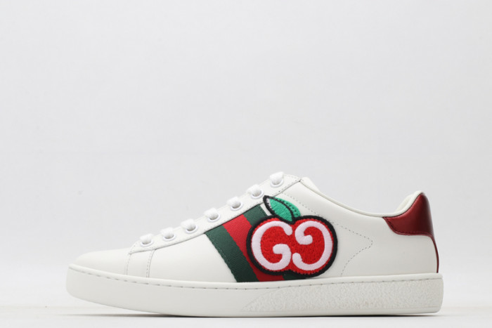 G*u*i* trainer sneaker41