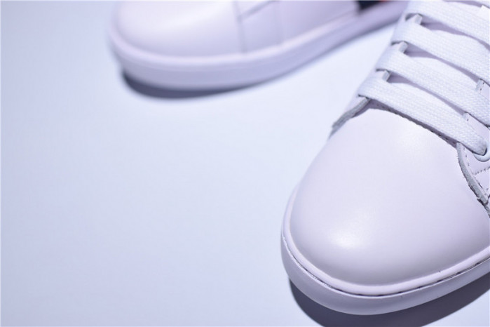 g*u*i ace embroidered low-top sneaker with logo