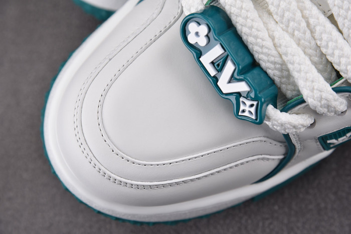 l&v snekaers l0000159