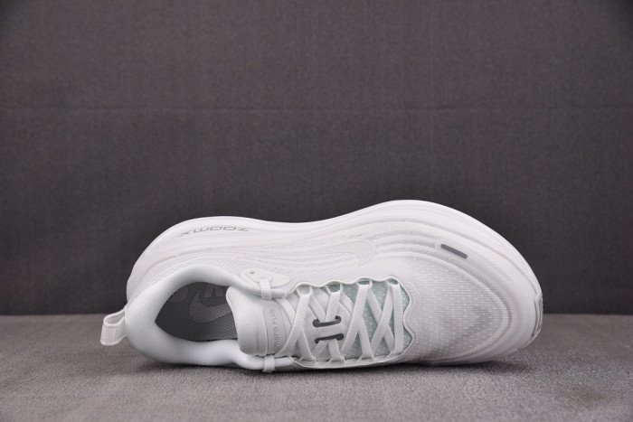 Nike Vomero Plus White HV8150-102