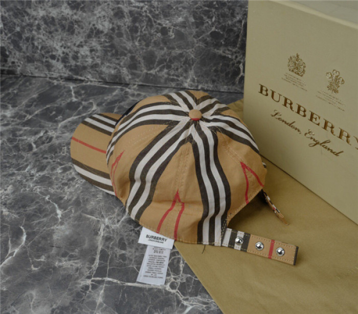 Burber*y CAP68