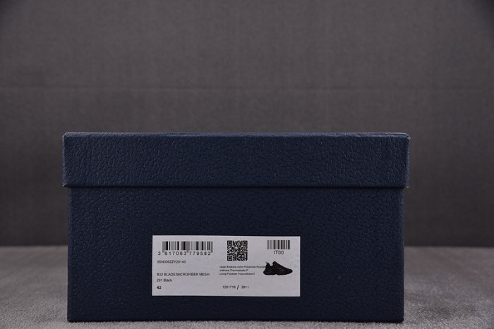 D1OR SNEAKERS B44 T0000-236