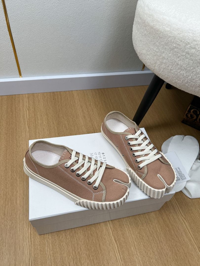 Maison Margiela Sneaker MM000114