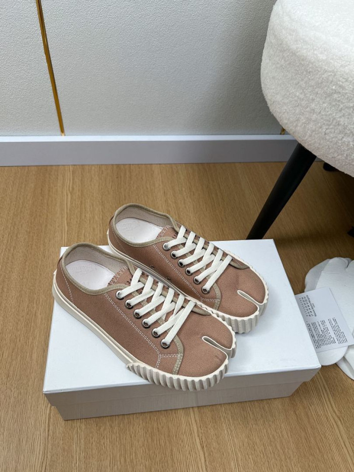 Maison Margiela Sneaker MM000114