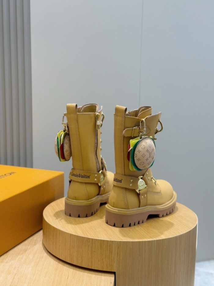 L&V BOOTS LV0000372
