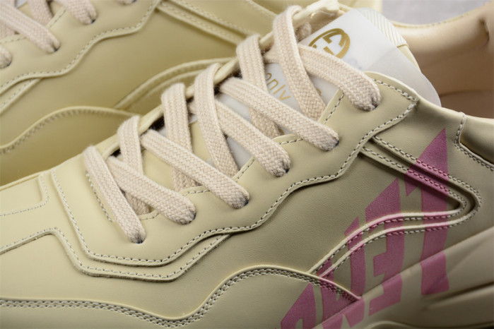 G*u*i* trainer sneaker90