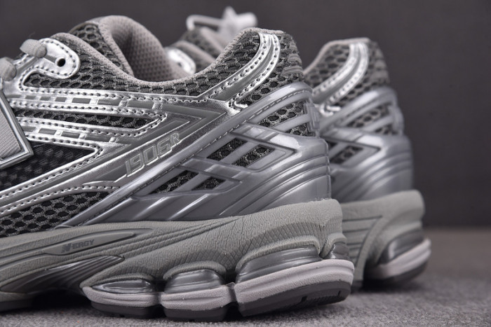 NEW BALANCE 1906R NB000041