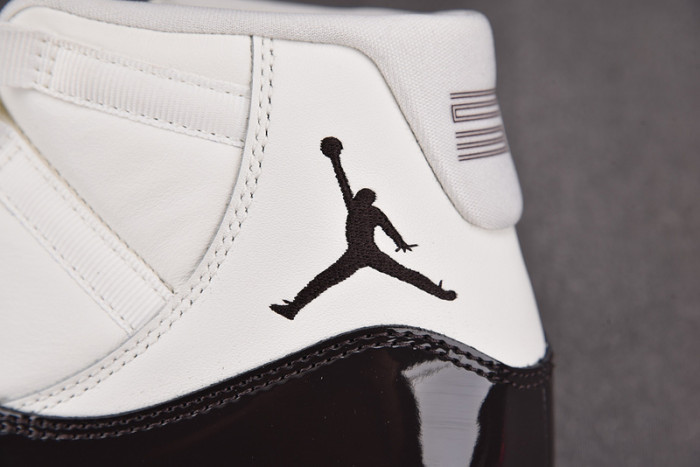 air jordan 11 wmns "neapolitan" ar0715-101