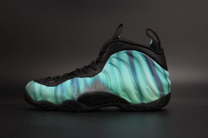 nike air foamposite one “N0*Hern lights” black/green mens 840559-001