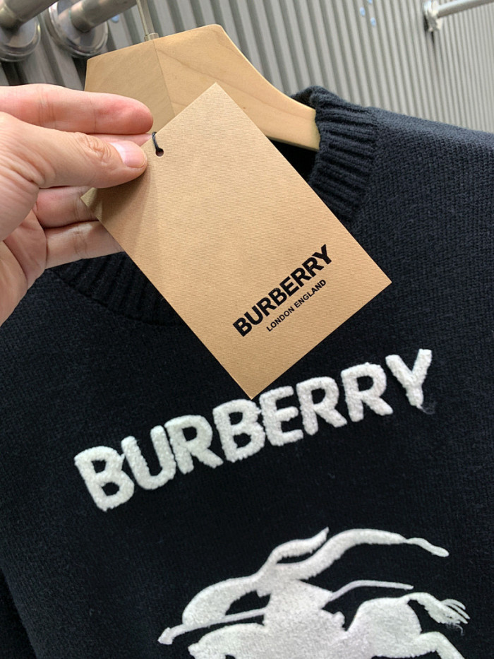 Balenciag* sweater8
