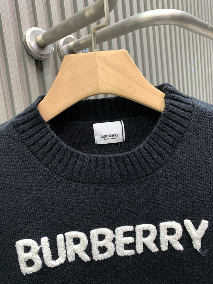 Balenciag* sweater8