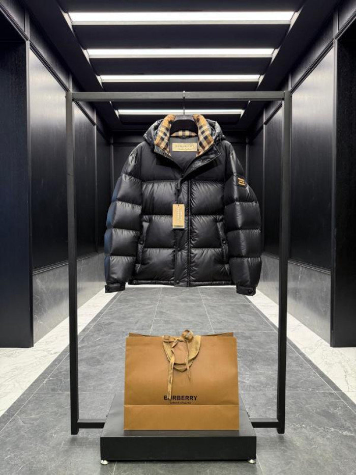 BURBER*Y Down Jacket 57