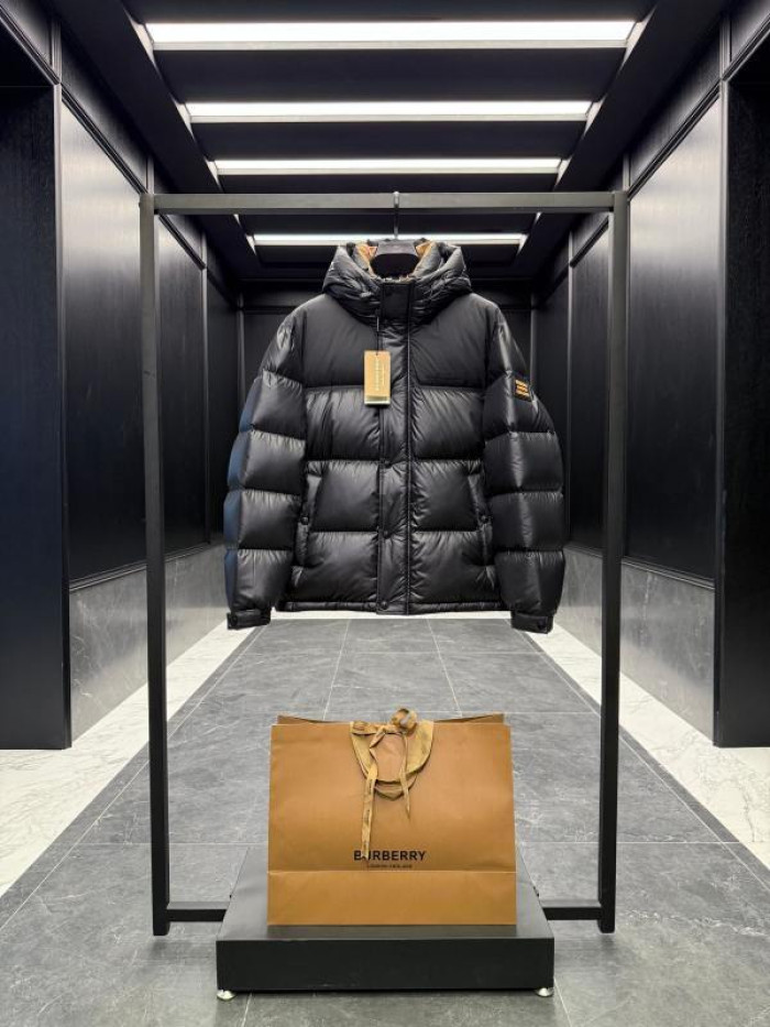 BURBER*Y Down Jacket 57